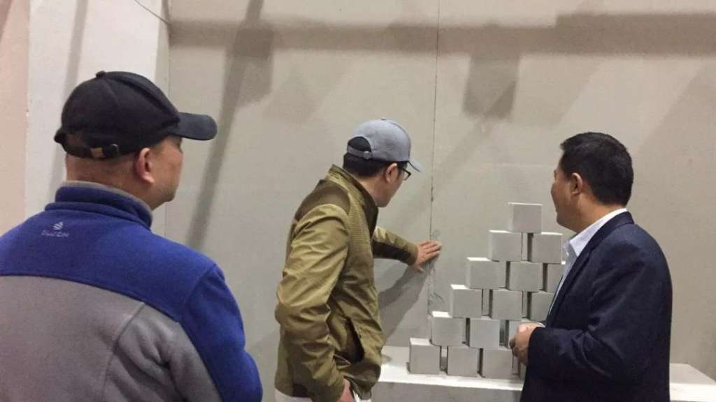 https://mmbiz.qpic.cn/mmbiz_jpg/wJmEELxkjXJIvUeeTLPLLs9L3mcpt1s4mfQ5Jc0MeYqreoyU9NuL6xicXSegZM6RbkHgOFtLDVzwxm8qKw41cnQ/640?wx_fmt=jpeg